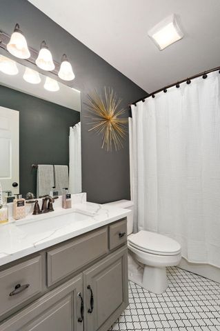 1630 N Waterstone Avenue, Springfield, MO 65802