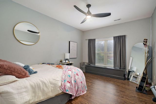 1630 N Waterstone Avenue, Springfield, MO 65802