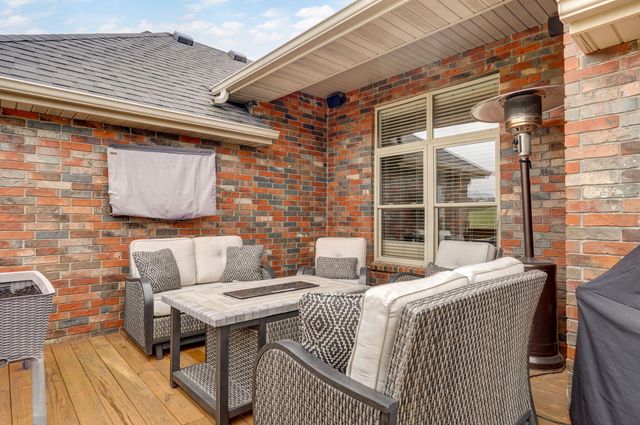 1630 N Waterstone Avenue, Springfield, MO 65802