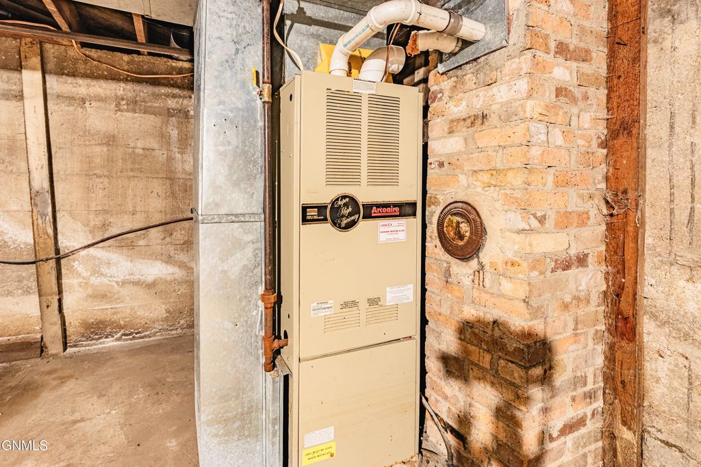 204 Broadway Street N, Linton, ND 58552 photo 15