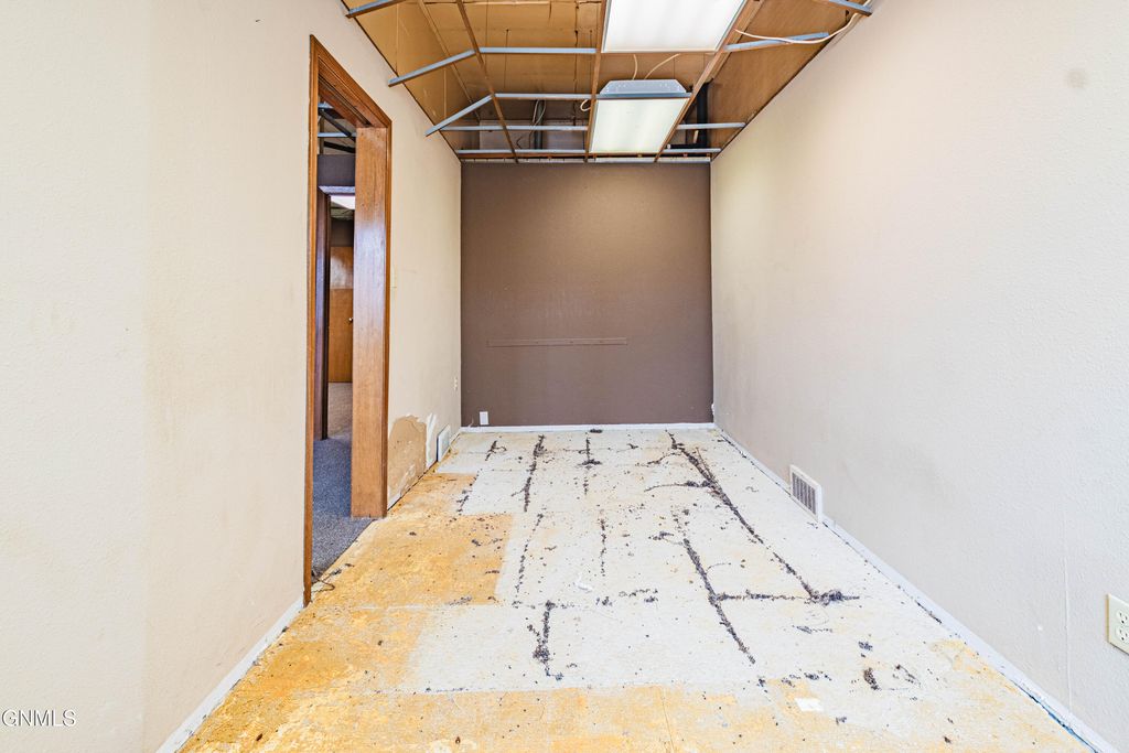 204 Broadway Street N, Linton, ND 58552 photo 7