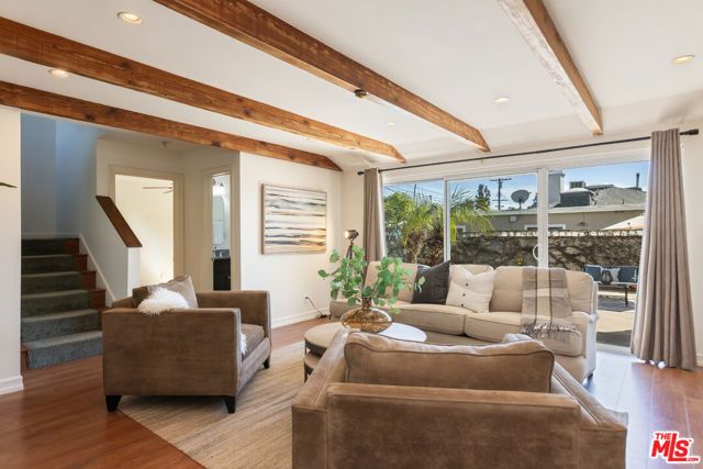 8806 Croydon Avenue, Los Angeles, CA 90045