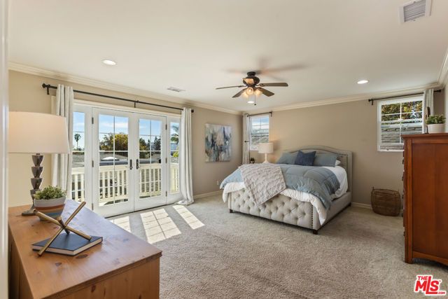 8806 Croydon Avenue, Los Angeles, CA 90045