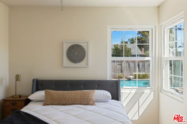 8806 Croydon Avenue, Los Angeles, CA 90045