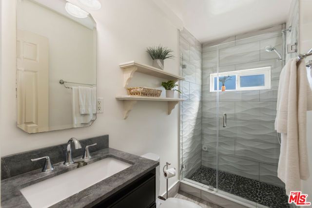 8806 Croydon Avenue, Los Angeles, CA 90045