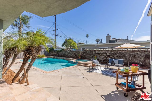 8806 Croydon Avenue, Los Angeles, CA 90045