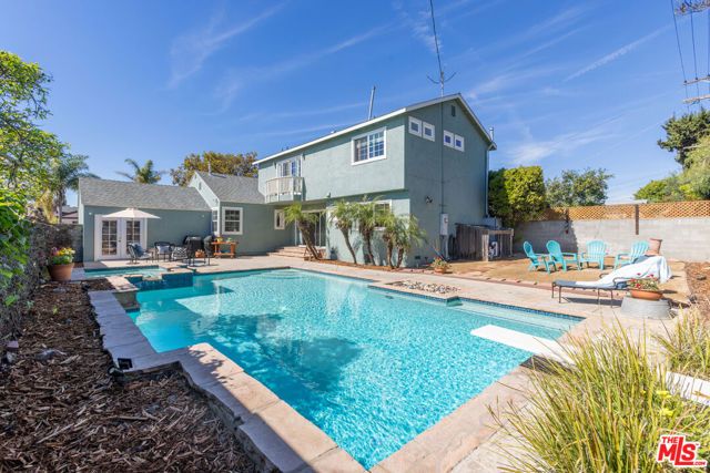 8806 Croydon Avenue, Los Angeles, CA 90045