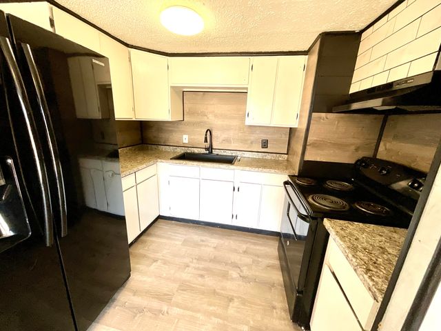 2004 30th Street, Lubbock, TX 79411