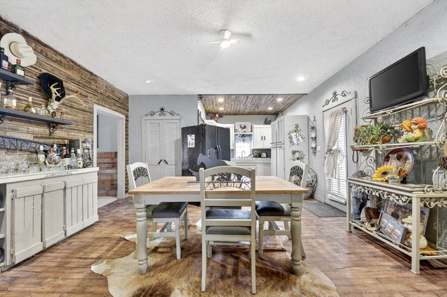 2070 County Road 377, Van Alstyne, TX 75495