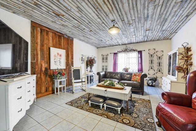 2070 County Road 377, Van Alstyne, TX 75495