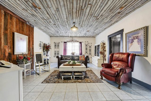 2070 County Road 377, Van Alstyne, TX 75495