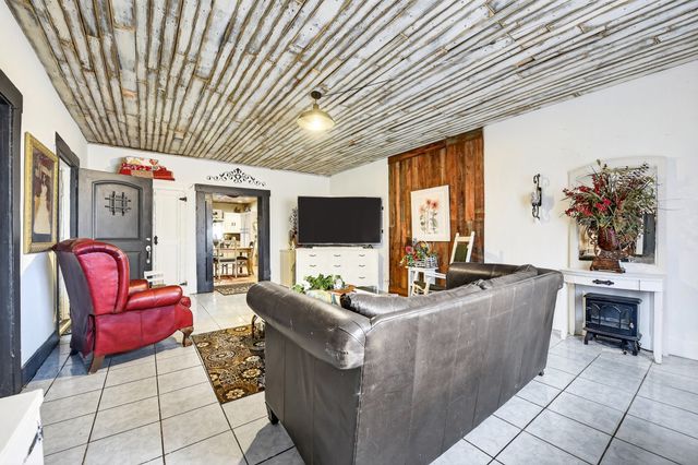 2070 County Road 377, Van Alstyne, TX 75495