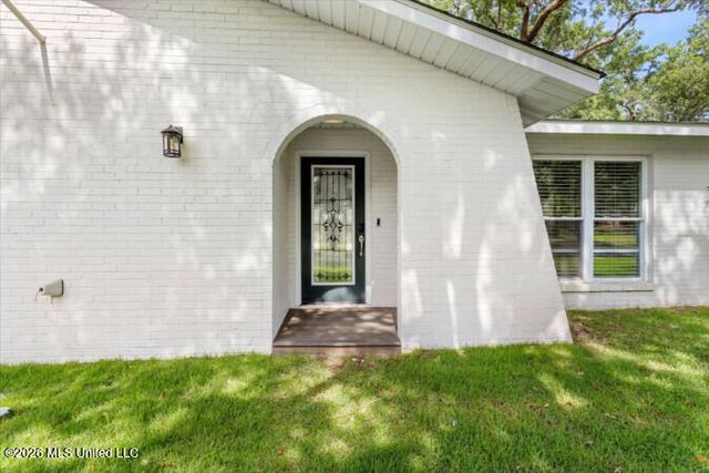 5913 David Davis Place, Ocean Springs, MS 39564
