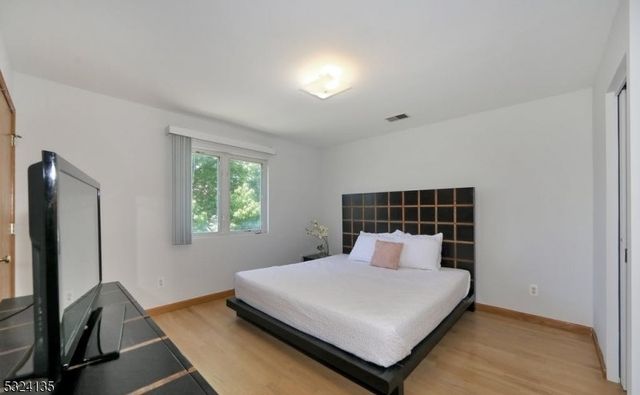 253 Delawanna Ave, Clifton City, NJ 07014