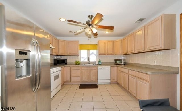 253 Delawanna Ave, Clifton City, NJ 07014