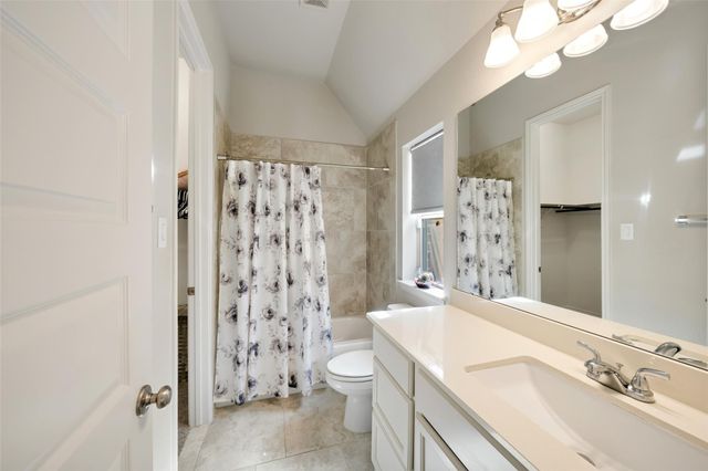 212 Trillium Park Loop, Conroe, TX 77304