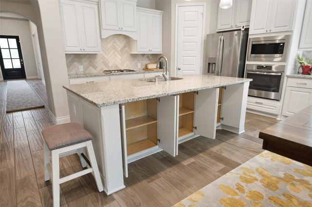 212 Trillium Park Loop, Conroe, TX 77304