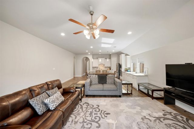 212 Trillium Park Loop, Conroe, TX 77304