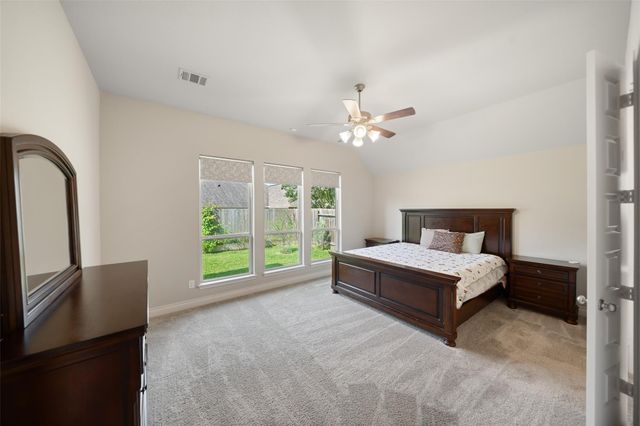 212 Trillium Park Loop, Conroe, TX 77304