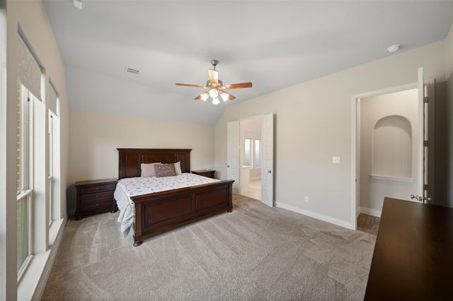 212 Trillium Park Loop, Conroe, TX 77304