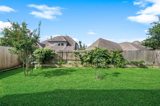 212 Trillium Park Loop, Conroe, TX 77304