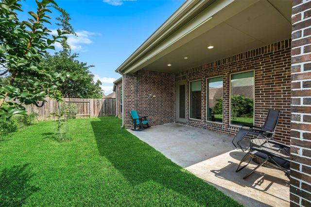 212 Trillium Park Loop, Conroe, TX 77304