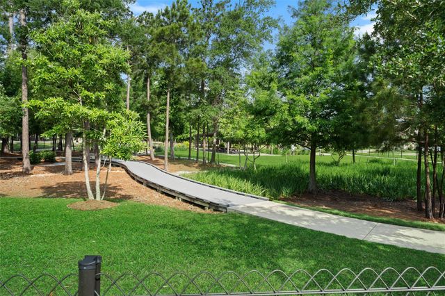 212 Trillium Park Loop, Conroe, TX 77304