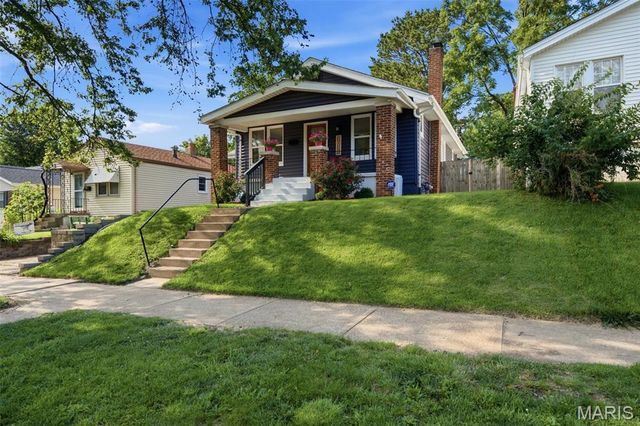 7071 Mardel Avenue, St Louis, MO 63109