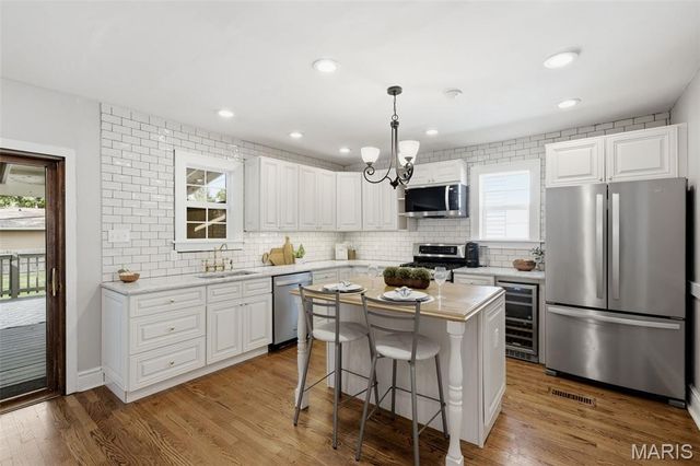 7071 Mardel Avenue, St Louis, MO 63109