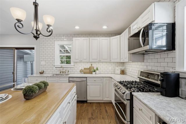 7071 Mardel Avenue, St Louis, MO 63109