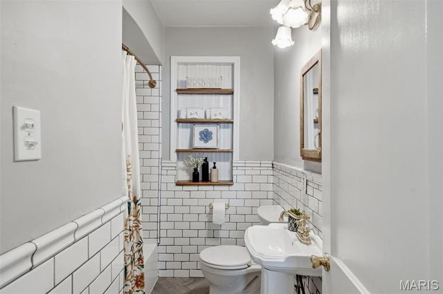 7071 Mardel Avenue, St Louis, MO 63109