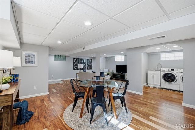 7071 Mardel Avenue, St Louis, MO 63109