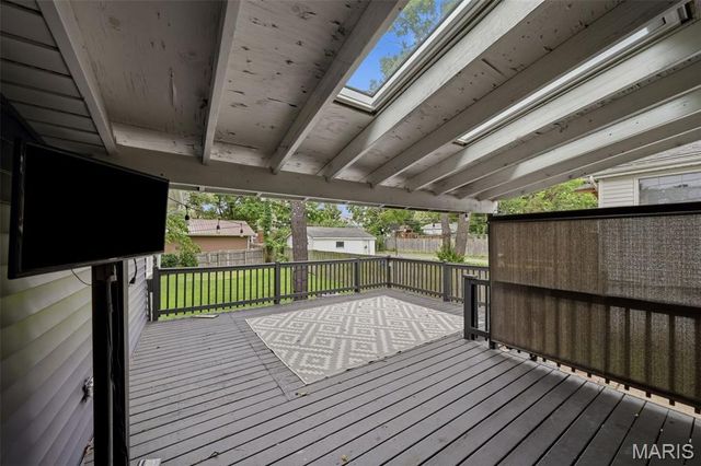 7071 Mardel Avenue, St Louis, MO 63109