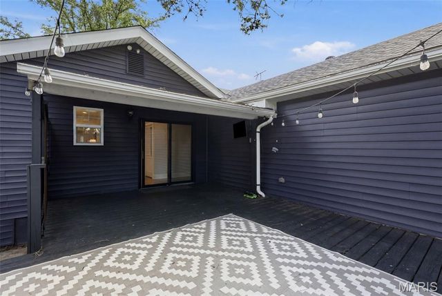7071 Mardel Avenue, St Louis, MO 63109