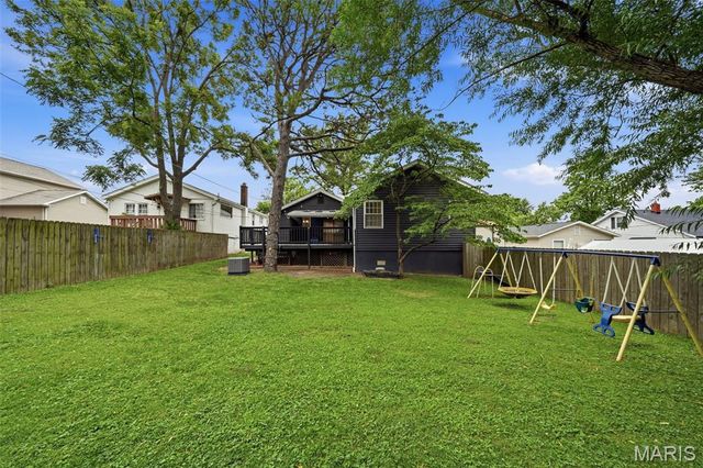 7071 Mardel Avenue, St Louis, MO 63109