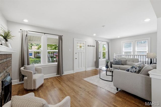 7071 Mardel Avenue, St Louis, MO 63109