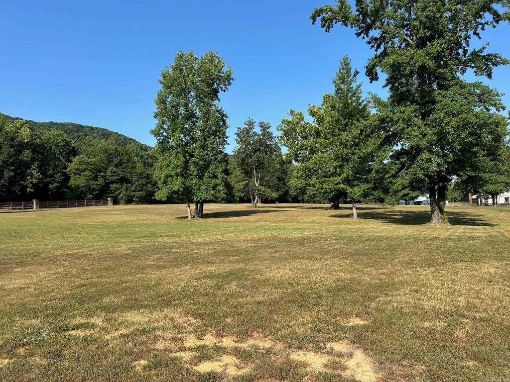 25 Rivers Edge Drive, Heber Springs, AR 72543