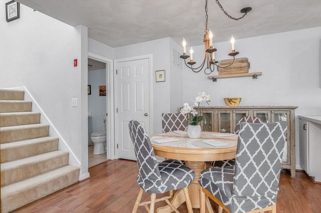 7 Carnation Cir D, Reading, MA 01867