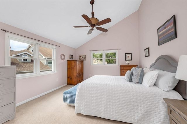 7 Carnation Cir D, Reading, MA 01867