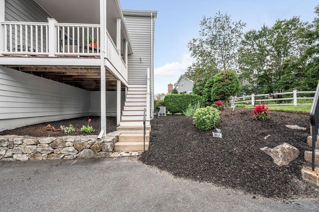 7 Carnation Cir D, Reading, MA 01867
