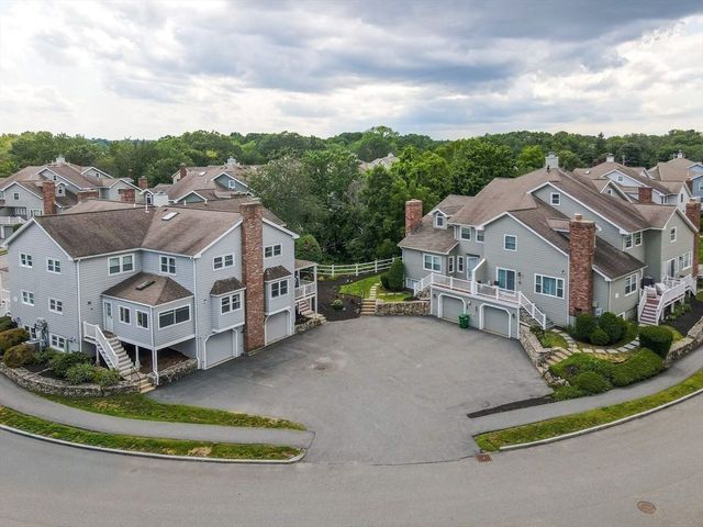 7 Carnation Cir D, Reading, MA 01867