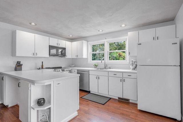 7 Carnation Cir D, Reading, MA 01867