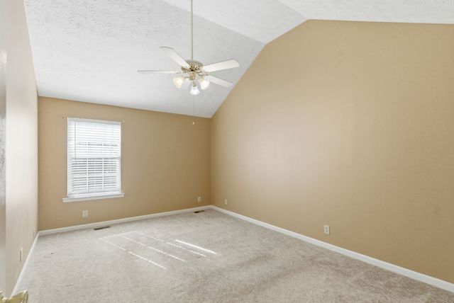 210 Rachel Ct, White House, TN 37188