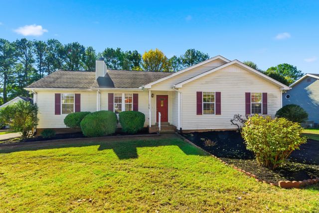 210 Rachel Ct, White House, TN 37188