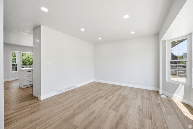 1338 W 5550 S, Taylorsville, UT 84123