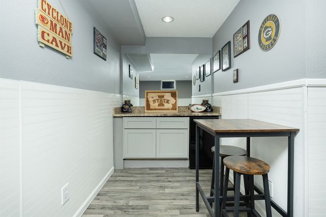 2821 SW Homestead Circle, Ankeny, IA 50023