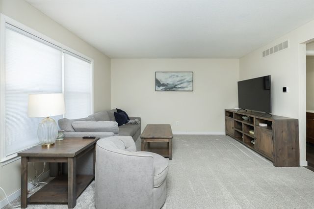 2821 SW Homestead Circle, Ankeny, IA 50023