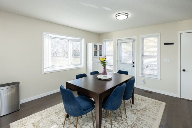 2821 SW Homestead Circle, Ankeny, IA 50023