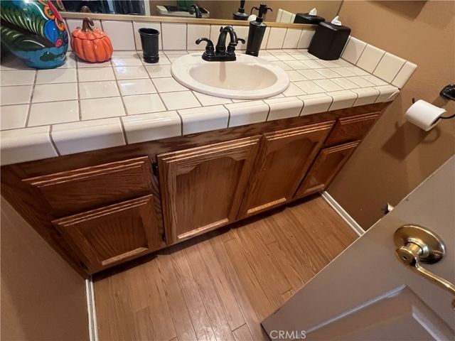 16481 Iwa, Apple Valley, CA 92307