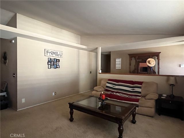 16481 Iwa, Apple Valley, CA 92307